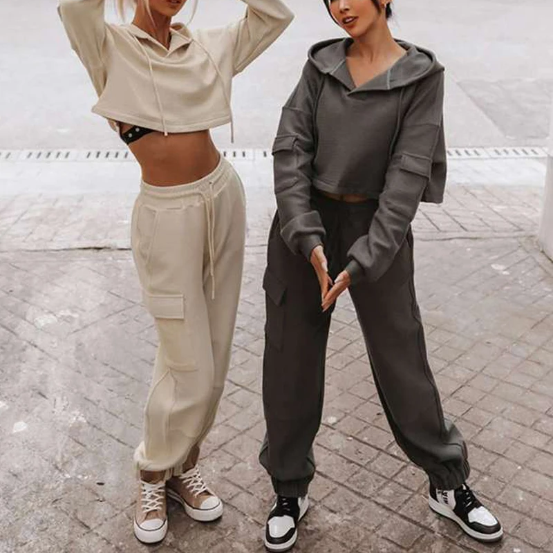 New autumn winter pocket hooded leisure sports suit two-piece suit ladies solid color long sleeve suit lace-up trouser suit
New autumn winter pocket hooded leisure sports suit two-piece suit ladies solid color long sleeve suit lace-up trouser suit