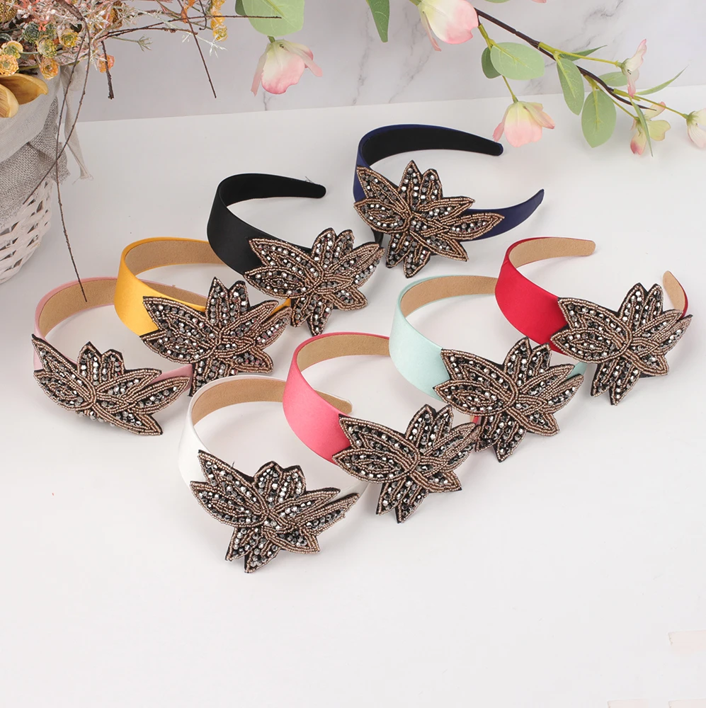 Korea New hair hoop jewelry Diamond Super Flash Chain Bead Chain Simple Luxury Wide Headband Women Headpiece Girls Headdress
Korea New hair hoop jewelry Diamond Super Flash Chain Bead Chain Simple Luxury Wide Headband Women Headpiece Girls Headdress