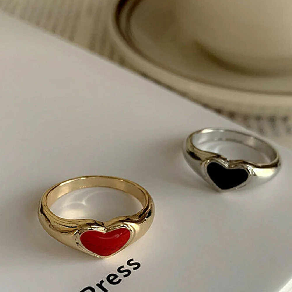 Romantic Simple Red Black Heart-shaped Metal Ring Fashion Cute Wedding Gold Color Ring For Women Punk Party Jewelry Gift
Romantic Simple Red Black Heart-shaped Metal Ring Fashion Cute Wedding Gold Color Ring For Women Punk Party Jewelry Gift
