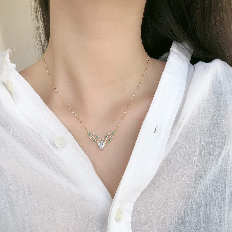 Silvology 925 Sterling Silver Zircon Pearl Elk Necklace for Women Elegant Creative Light Luxury Fawn Necklace Christmas Jewelry
Silvology 925 Sterling Silver Zircon Pearl Elk Necklace for Women Elegant Creative Light Luxury Fawn Necklace Christmas Jewelry
