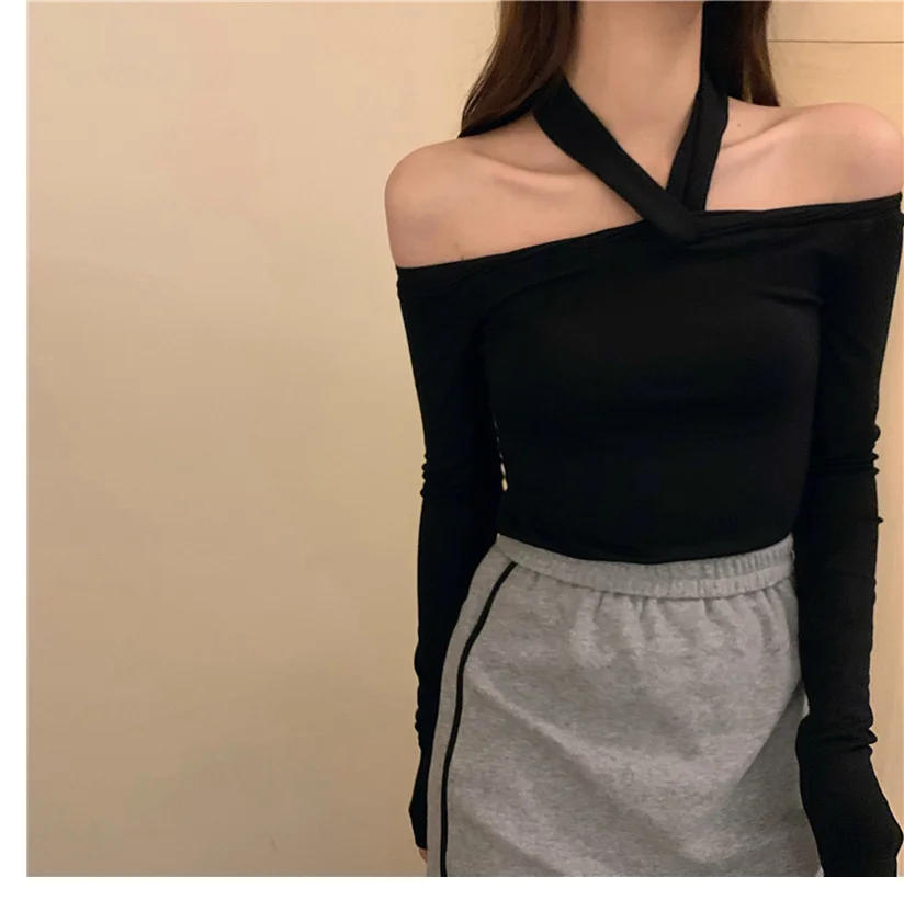 off-Shoulder T-shirt Women's 2021 Early Autumn New Hong Kong Style Long Sleeve Halter Solid Color Top Slim Fit Inner Wear
off-Shoulder T-shirt Women's 2021 Early Autumn New Hong Kong Style Long Sleeve Halter Solid Color Top Slim Fit Inner Wear