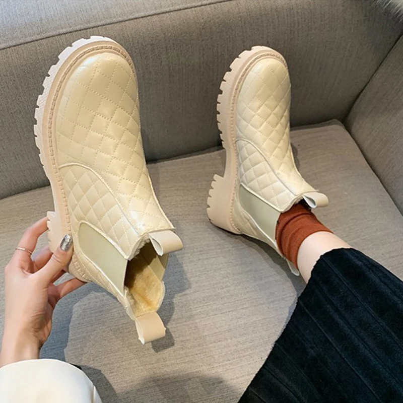 Platform Chelsea Boots Women Diamond Lattice White Slip-on Snow Boots Winter Waterproof Ankle Boots Black Motorcycle Boots Women 
Platform Chelsea Boots Women Diamond Lattice White Slip-on Snow Boots Winter Waterproof Ankle Boots Black Motorcycle Boots Women