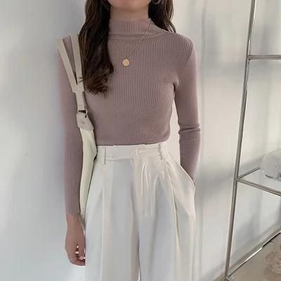 Женский свитер средней длины с воротником в западном стиле 
Женский свитер средней длины с воротником в западном стиле