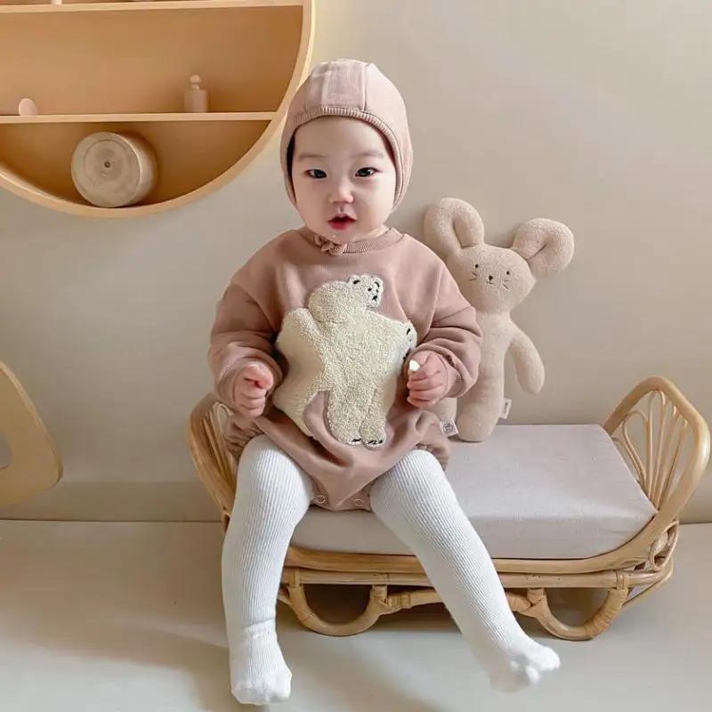 2022 Spring New Baby Boys Girls Cute Bear Print Long Sleeve Bodysuit With Hat Cotton Kids Infant Fleece Thicken Warm Jumpsuits
2022 Spring New Baby Boys Girls Cute Bear Print Long Sleeve Bodysuit With Hat Cotton Kids Infant Fleece Thicken Warm Jumpsuits