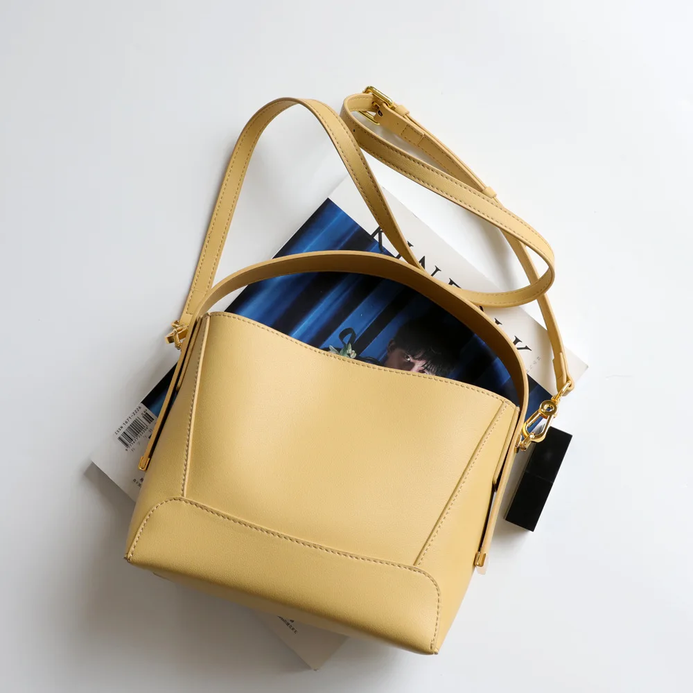 Вместительные дамские сумочки из натуральной кожи, 2021, модная женская сумка на плечо, высококачественные сумки через плечо для женщин, Bolsas
Вместительные дамские сумочки из натуральной кожи, 2021, модная женская сумка на плечо, высококачественные сумки через плечо для женщин, Bolsas