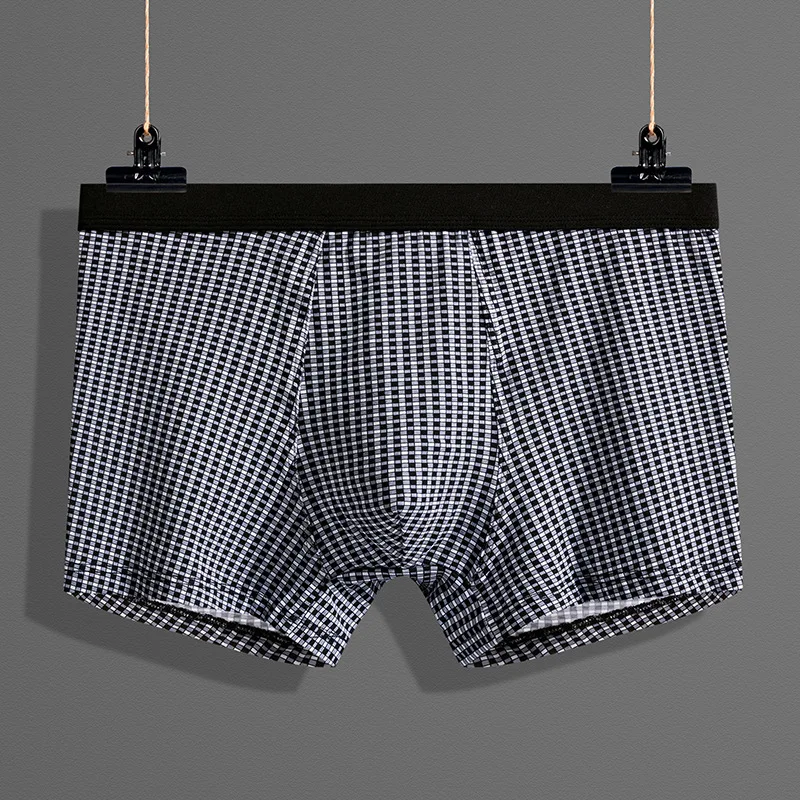 Popular Hot Sale Antibacterial Men's Underwear Cotton Large Size Boxer Briefs Loose Men Printed Underwears Simple 2021
Popular Hot Sale Antibacterial Men's Underwear Cotton Large Size Boxer Briefs Loose Men Printed Underwears Simple 2021