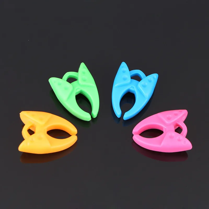 Silicone Sewing Bobbin Clamps,Bobbin Clips,Bobbin Holder Saver Keep Bobbin Thread Tails Under Control Quilt Tools
Silicone Sewing Bobbin Clamps,Bobbin Clips,Bobbin Holder Saver Keep Bobbin Thread Tails Under Control Quilt Tools
