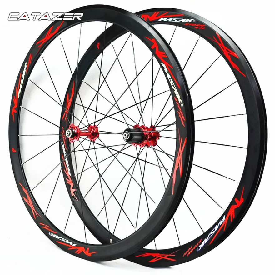 Дорожный велосипед 40 мм полоса плоских спиц ультралегкий герметичный подшипник 11 скоростей C V Комплект тормозных колес 700C колеса Велосипед...
Дорожный велосипед 40 мм полоса плоских спиц ультралегкий герметичный подшипник 11 скоростей C V Комплект тормозных колес 700C колеса Велосипед...