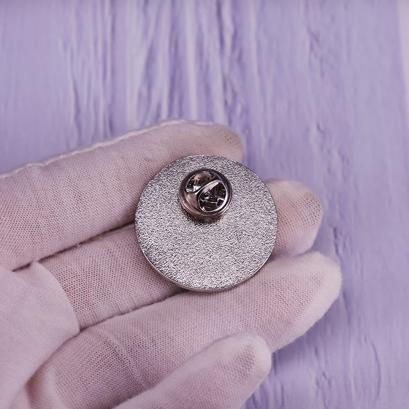 Волнистые Розовые стены Louis Tomlinson Pin|Броши| |