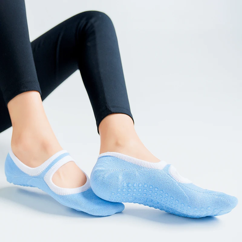 New Big Size Women Yoga Socks Silicone Non Slip Pilates Socks Breathable Fitness Ballet Dance Cotton Sports Socks Slippers
New Big Size Women Yoga Socks Silicone Non Slip Pilates Socks Breathable Fitness Ballet Dance Cotton Sports Socks Slippers