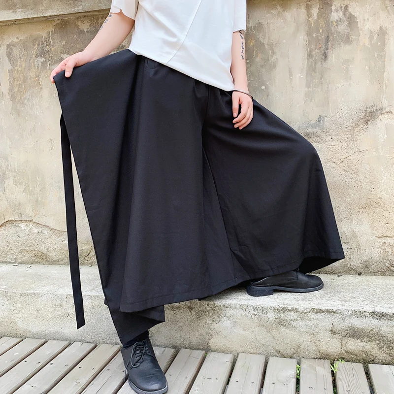 Men's Casual Pants Large Size Fashion New Summer Alternative Ribbon Design Men's Loose Pants Simple Casual Youth Skirt Pants
Men's Casual Pants Large Size Fashion New Summer Alternative Ribbon Design Men's Loose Pants Simple Casual Youth Skirt Pants