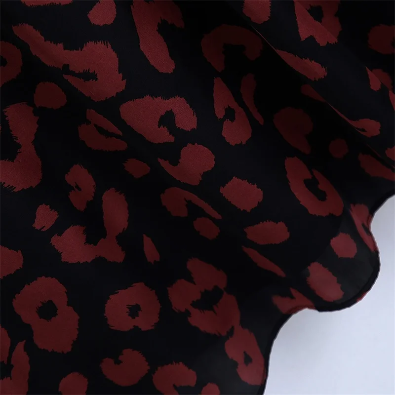 ZXQJ Women 2020 Chic Fashion With Metal Buttons Print Midi Dress Vintage Long Sleeve Bow Tie Sashes Female Dresses Mujer 
ZXQJ Women 2020 Chic Fashion With Metal Buttons Print Midi Dress Vintage Long Sleeve Bow Tie Sashes Female Dresses Mujer