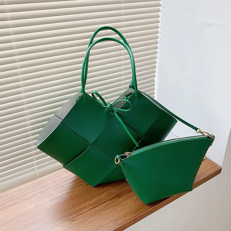 с доставкой Weaving Large Capacity Big PU Leather Shoulder Bags For Women 2021 Summer Trend Female Branded Green Handbags Purses
с доставкой Weaving Large Capacity Big PU Leather Shoulder Bags For Women 2021 Summer Trend Female Branded Green Handbags Purses