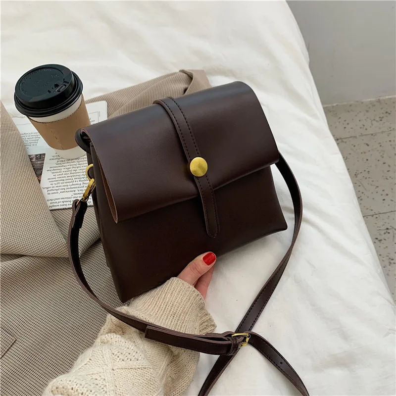2021 New Retro Texture Fashion Shoulder Bag Wild Western Style Korean Messenger Bag Tide High Quality Niche Design Bag Female
2021 New Retro Texture Fashion Shoulder Bag Wild Western Style Korean Messenger Bag Tide High Quality Niche Design Bag Female