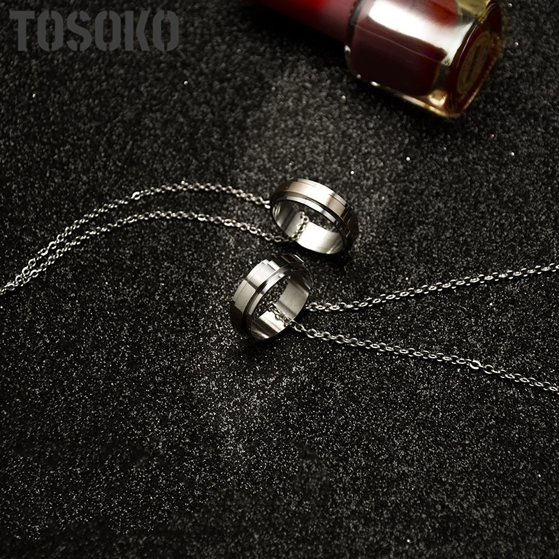 TOSOKO Couple Style Stainless Steel Circle Necklace Titanium Steel jewelry Support Lettering DIY
TOSOKO Couple Style Stainless Steel Circle Necklace Titanium Steel jewelry Support Lettering DIY