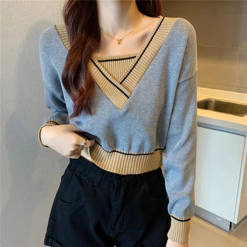 2084 Autumn Vintage Sweater Women Fake Two-Piece Long Sleeves V-Neck Fashion Popular Office Female Casual Short Knitted Cardigan
2084 Autumn Vintage Sweater Women Fake Two-Piece Long Sleeves V-Neck Fashion Popular Office Female Casual Short Knitted Cardigan