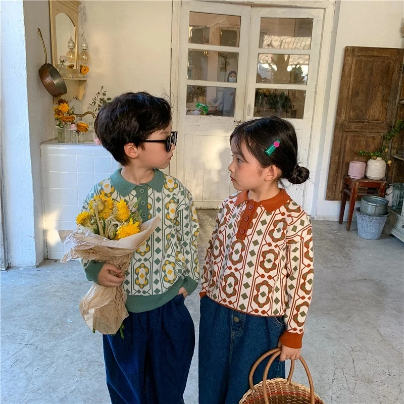 Autumn Winter siblings fashion sweaters brother and sister soft knitting turn-down collar sweater
Autumn Winter siblings fashion sweaters brother and sister soft knitting turn-down collar sweater