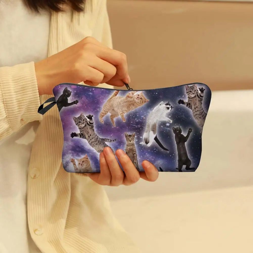 Portable Zipper Closure Makeup Handbag 3D Animal Print Large Capacity Storage Fashion Appearance Toiletry Bags for Home
Portable Zipper Closure Makeup Handbag 3D Animal Print Large Capacity Storage Fashion Appearance Toiletry Bags for Home