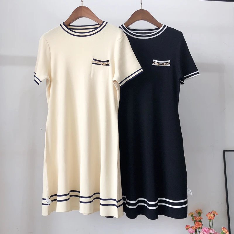 Женское короткое платье с коротким рукавом, яркая Яркая юбка с карманами и металлической пряжкой, в студенческом стиле, лето
Женское короткое платье с коротким рукавом, яркая Яркая юбка с карманами и металлической пряжкой, в студенческом стиле, лето