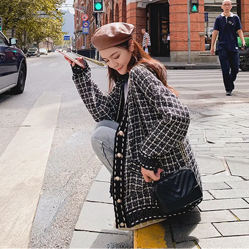 Women Spring Autumn Fashion Brand Plaid Knitting Sweater Cardigan Coats Office Lady V-neck Slim Fit Wild Casual Loose Knitwear
Women Spring Autumn Fashion Brand Plaid Knitting Sweater Cardigan Coats Office Lady V-neck Slim Fit Wild Casual Loose Knitwear