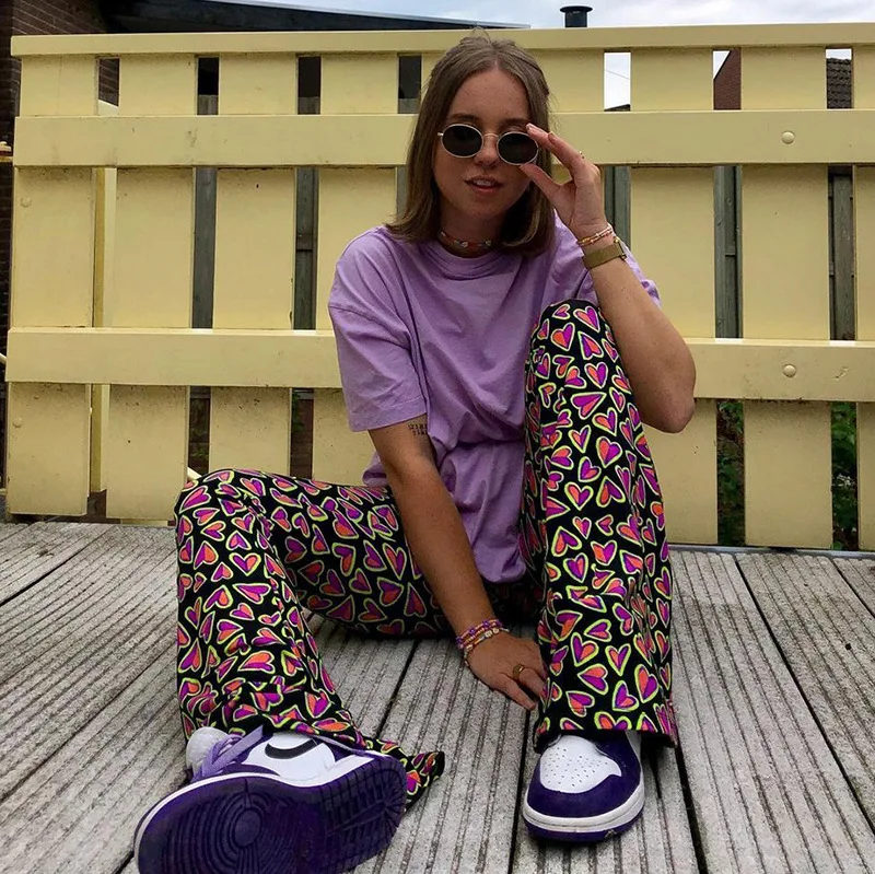 Spring and autumn new 2021 multi-color printing high Fanny pack hip fashion leisure wide leg bell bottoms trousers female
Spring and autumn new 2021 multi-color printing high Fanny pack hip fashion leisure wide leg bell bottoms trousers female