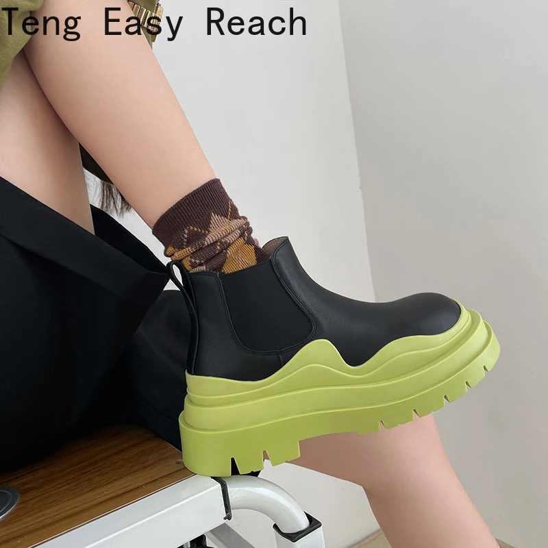 Black White Platform Women Shoes Genuine Leather Mixed Colors Ankle Boots Fashion Slip on Square Low Heel Autumn Winter Boots
Black White Platform Women Shoes Genuine Leather Mixed Colors Ankle Boots Fashion Slip on Square Low Heel Autumn Winter Boots