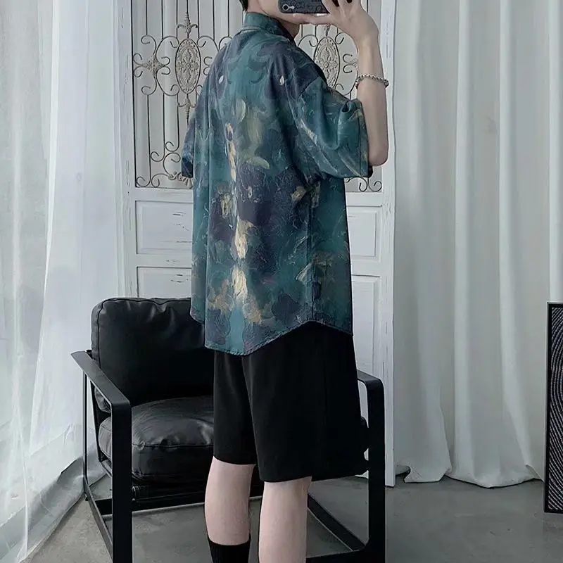 Leaf print shirt men's vintage clothes 2021 summer Hong Kong style retro Hawaiian shirt casual couple tie-dye half blouse trend
Leaf print shirt men's vintage clothes 2021 summer Hong Kong style retro Hawaiian shirt casual couple tie-dye half blouse trend