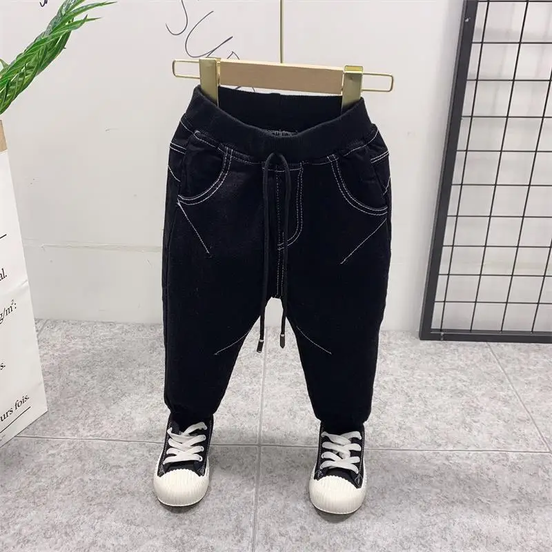 Kids Boys Clothes Spring Autumn boys Jeans Classic Pants Children Denim Long Bottoms Baby Boy Casual Trousers Toddler Clothing
Kids Boys Clothes Spring Autumn boys Jeans Classic Pants Children Denim Long Bottoms Baby Boy Casual Trousers Toddler Clothing
