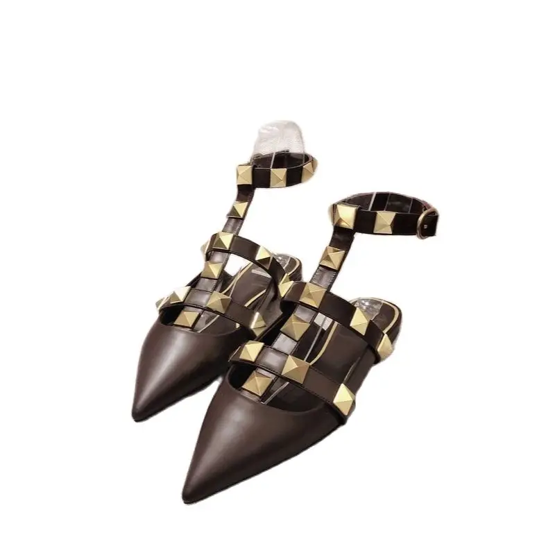 2021 Women Flat Sandal with Rivets Right V Logo Real Sheep Leather Wedding Shoes Pointed Toe Sandal 34-40 Dustbag Open Toe Shoes
2021 Women Flat Sandal with Rivets Right V Logo Real Sheep Leather Wedding Shoes Pointed Toe Sandal 34-40 Dustbag Open Toe Shoes