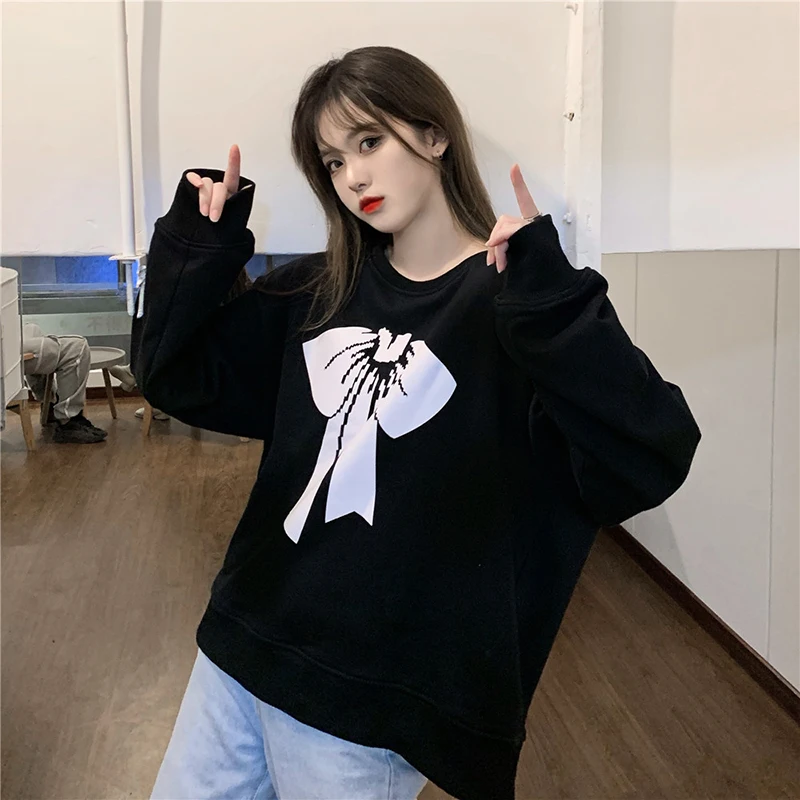 AA0054 2021 new dark black bow outer wear loose retro Japanese hoodless long-sleeved Sweatshirts
AA0054 2021 new dark black bow outer wear loose retro Japanese hoodless long-sleeved Sweatshirts