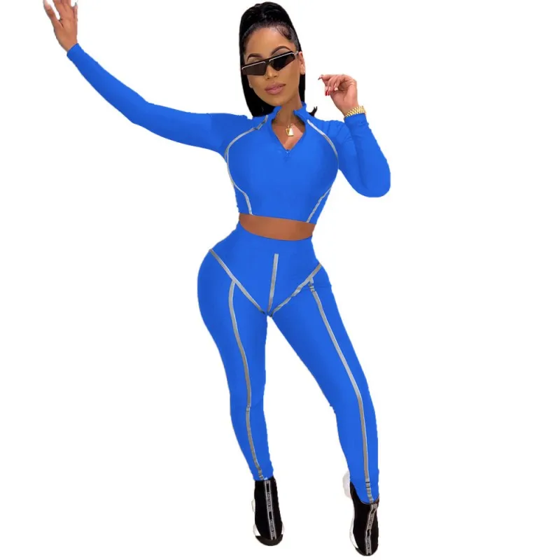 Костюм спортивный женский из 2 предметов, повседневный укороченный топ с воротником-стойкой и светоотражающие ленты, комплект спортивной о... 
Костюм спортивный женский из 2 предметов, повседневный укороченный топ с воротником-стойкой и светоотражающие ленты, комплект спортивной о...