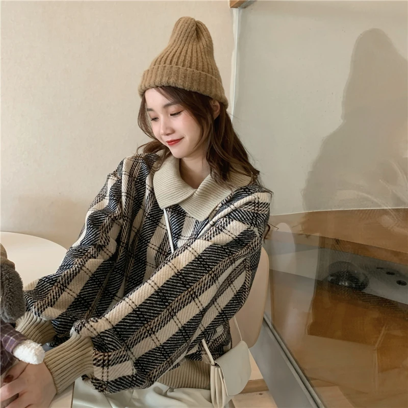2020 Korean Fashion Polo Collar Plaid Loose Hoodies Pullover for Women Long Sleeve Woolen Hoodie Sweatshirt Woman Sweaters Tops
2020 Korean Fashion Polo Collar Plaid Loose Hoodies Pullover for Women Long Sleeve Woolen Hoodie Sweatshirt Woman Sweaters Tops