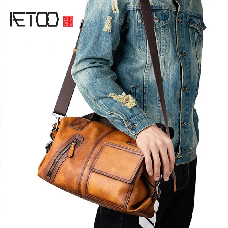 AETOO Top layer cowhide men's messenger bag, vegetable tanned cowhide retro shoulder bag, leather casual men's bag
AETOO Top layer cowhide men's messenger bag, vegetable tanned cowhide retro shoulder bag, leather casual men's bag