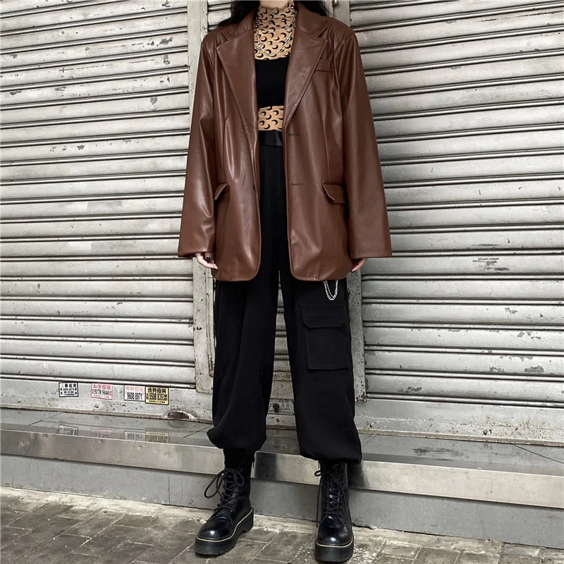 SHENGPALAE Streetwear PU Leather Jacket Women's Autumn 2021 New Laple Large Size Single Breasted Long Sleeve Leather Coat Female
SHENGPALAE Streetwear PU Leather Jacket Women's Autumn 2021 New Laple Large Size Single Breasted Long Sleeve Leather Coat Female