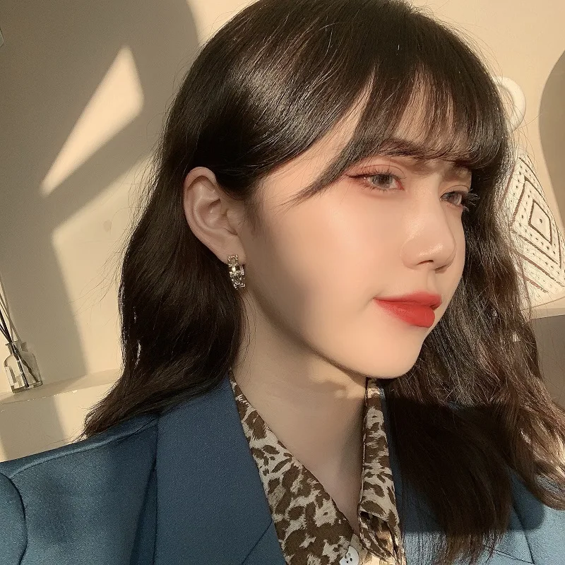 Trendy Hollow Chain Hoop Earrings Temperament Simple Design Circle Statement Earrings Jewelry Metal Geometric Fashion Earrings
Trendy Hollow Chain Hoop Earrings Temperament Simple Design Circle Statement Earrings Jewelry Metal Geometric Fashion Earrings
