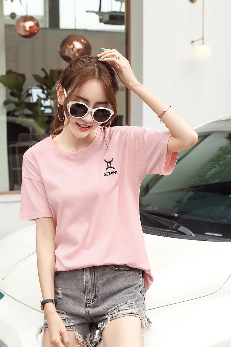 2021 New Women Tops Shirts Cotton Short Sleeve Loose Casual Women Summer T-Shirts Solid White Office Lady For Girls T-Shirts
2021 New Women Tops Shirts Cotton Short Sleeve Loose Casual Women Summer T-Shirts Solid White Office Lady For Girls T-Shirts