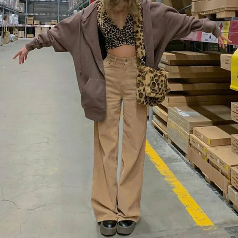Europe and The United States New Retro Super Light Core Velvet Slacks, Brown Wide Leg Pants, Street Style Comfortable Jeans
Europe and The United States New Retro Super Light Core Velvet Slacks, Brown Wide Leg Pants, Street Style Comfortable Jeans