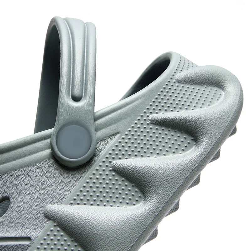 Mens Sandals Womens Summer Non-slip Fashion Hole Shoes Clogs EVA Garden Shoes Beach Flat Male Female Slippers Size 36-44
Mens Sandals Womens Summer Non-slip Fashion Hole Shoes Clogs EVA Garden Shoes Beach Flat Male Female Slippers Size 36-44