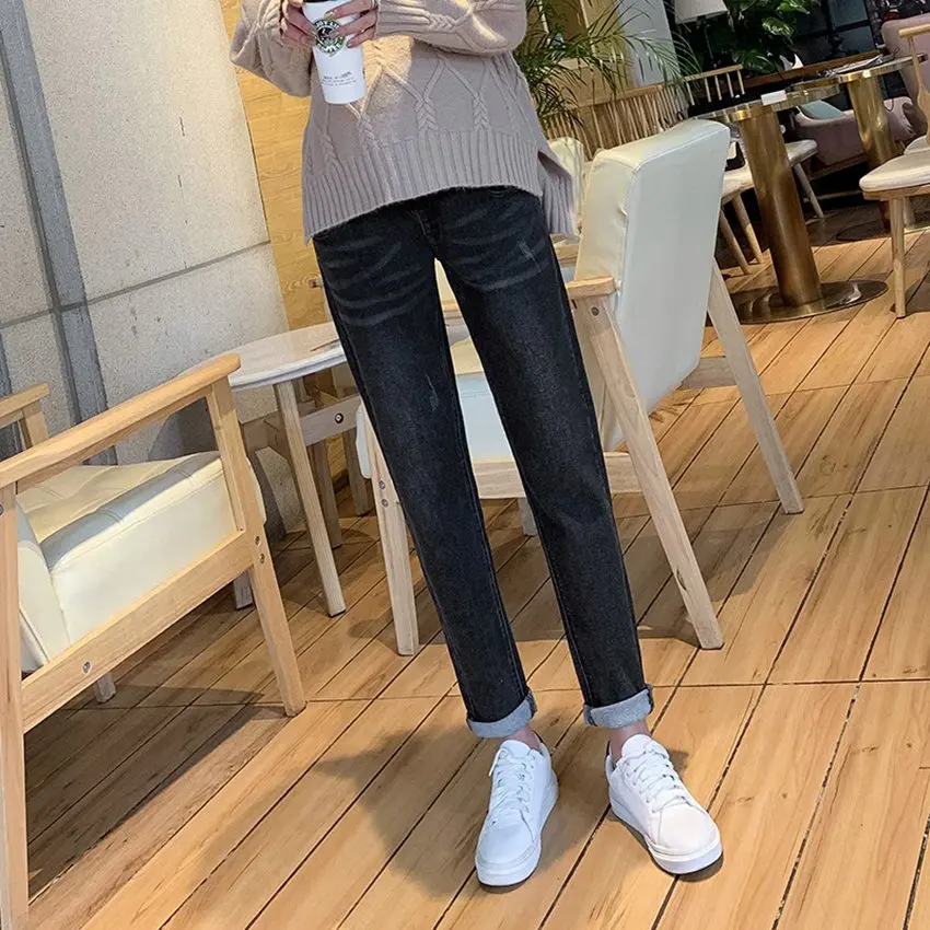 Pregnant women stomach lift jeans 2019 new autumn and winter wear loose stretch fashion straight nine points jeans
Pregnant women stomach lift jeans 2019 new autumn and winter wear loose stretch fashion straight nine points jeans