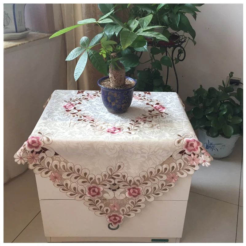 83CM Modern square Satin Tablecloth Placemat embroidered lace Table Cover cloth towel mantel Christmas kitchen Wedding Decor
83CM Modern square Satin Tablecloth Placemat embroidered lace Table Cover cloth towel mantel Christmas kitchen Wedding Decor