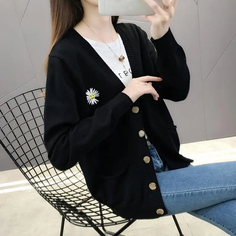 Women Short Cardigan Knitted Sweater Autumn Winter Long Sleeve V neck Jumper Cardigans Casual Streetwear Fashion Femme Coat
Women Short Cardigan Knitted Sweater Autumn Winter Long Sleeve V neck Jumper Cardigans Casual Streetwear Fashion Femme Coat