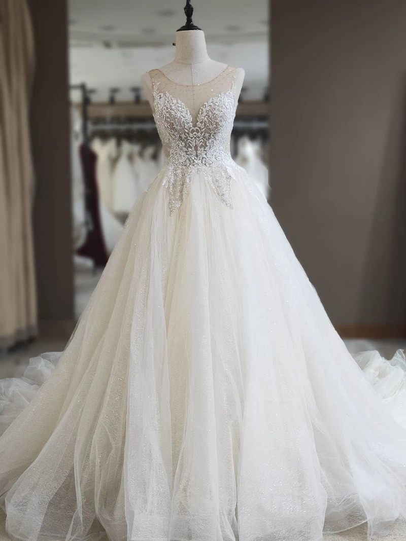 Real Photos By FANWEIMEI Light Champagne Detachable sleeves O-Neck Lace Shiny Fabric Backless Layered Wedding Dress Bride Gown
Real Photos By FANWEIMEI Light Champagne Detachable sleeves O-Neck Lace Shiny Fabric Backless Layered Wedding Dress Bride Gown