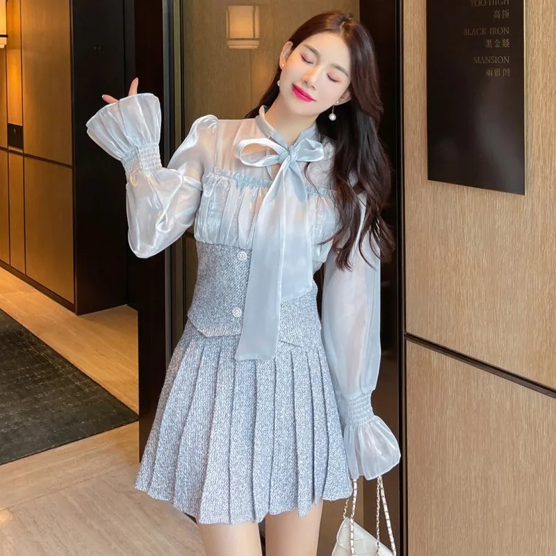 New Autumn Women's 2 Piece Set Suit Chiffon Lantern Sleeve Elegant Bow Tie Top Blouse + High Waist Pleated Tweed Skirt
New Autumn Women's 2 Piece Set Suit Chiffon Lantern Sleeve Elegant Bow Tie Top Blouse + High Waist Pleated Tweed Skirt