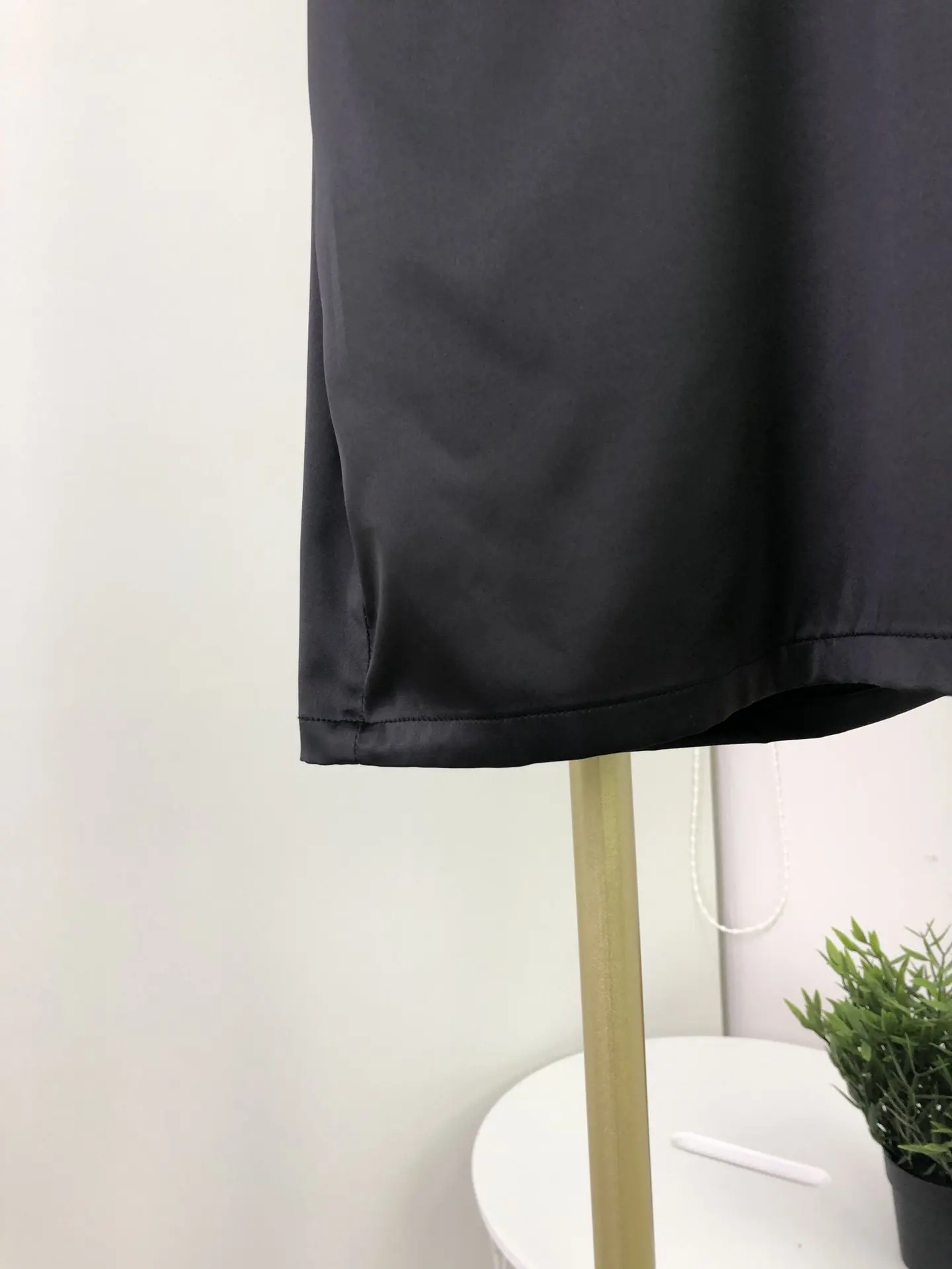 2020 new ladies fashion sleeveless sexy V-neck double layer fabric stitching dress 0821
2020 new ladies fashion sleeveless sexy V-neck double layer fabric stitching dress 0821