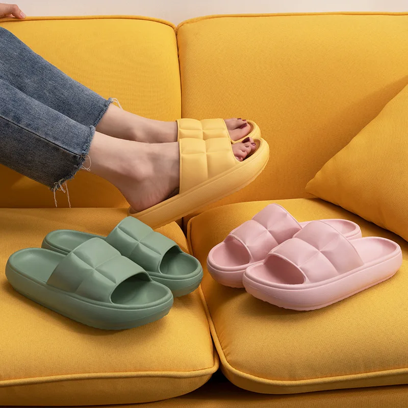 Slippers Home Shoes 2021 Summer New Indoor Soft Bottom Mute Couple's Sandals Simple Mens House Slippers
Slippers Home Shoes 2021 Summer New Indoor Soft Bottom Mute Couple's Sandals Simple Mens House Slippers