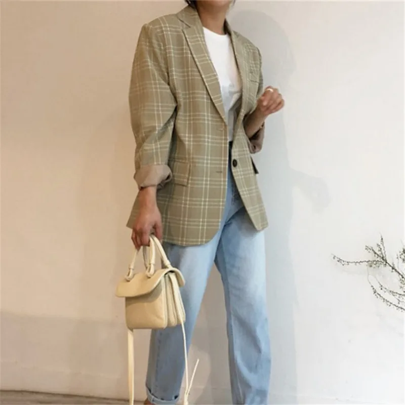 Plaid Print Blazer Women Korean Loose Vintage Elegant Causal Blazer Coat Double Buttons Spring Autumn Outwear Harajuku 2020 B140
Plaid Print Blazer Women Korean Loose Vintage Elegant Causal Blazer Coat Double Buttons Spring Autumn Outwear Harajuku 2020 B140
