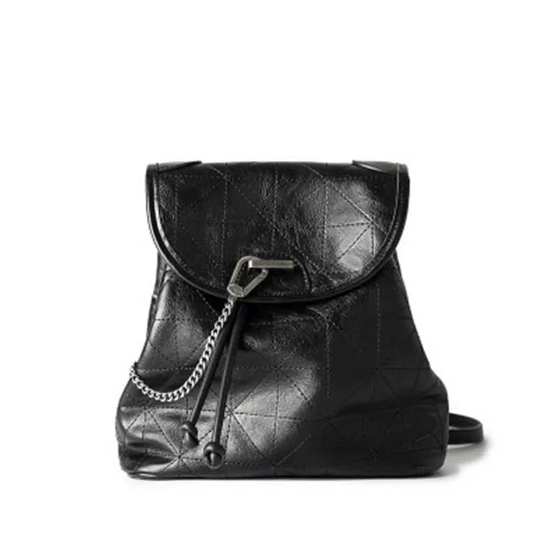 Punk Womens Backpack PU Leather Travel Bag With Metal Chains String Open Solid Color Casual Backpacks Fashion Bags Female
Punk Womens Backpack PU Leather Travel Bag With Metal Chains String Open Solid Color Casual Backpacks Fashion Bags Female