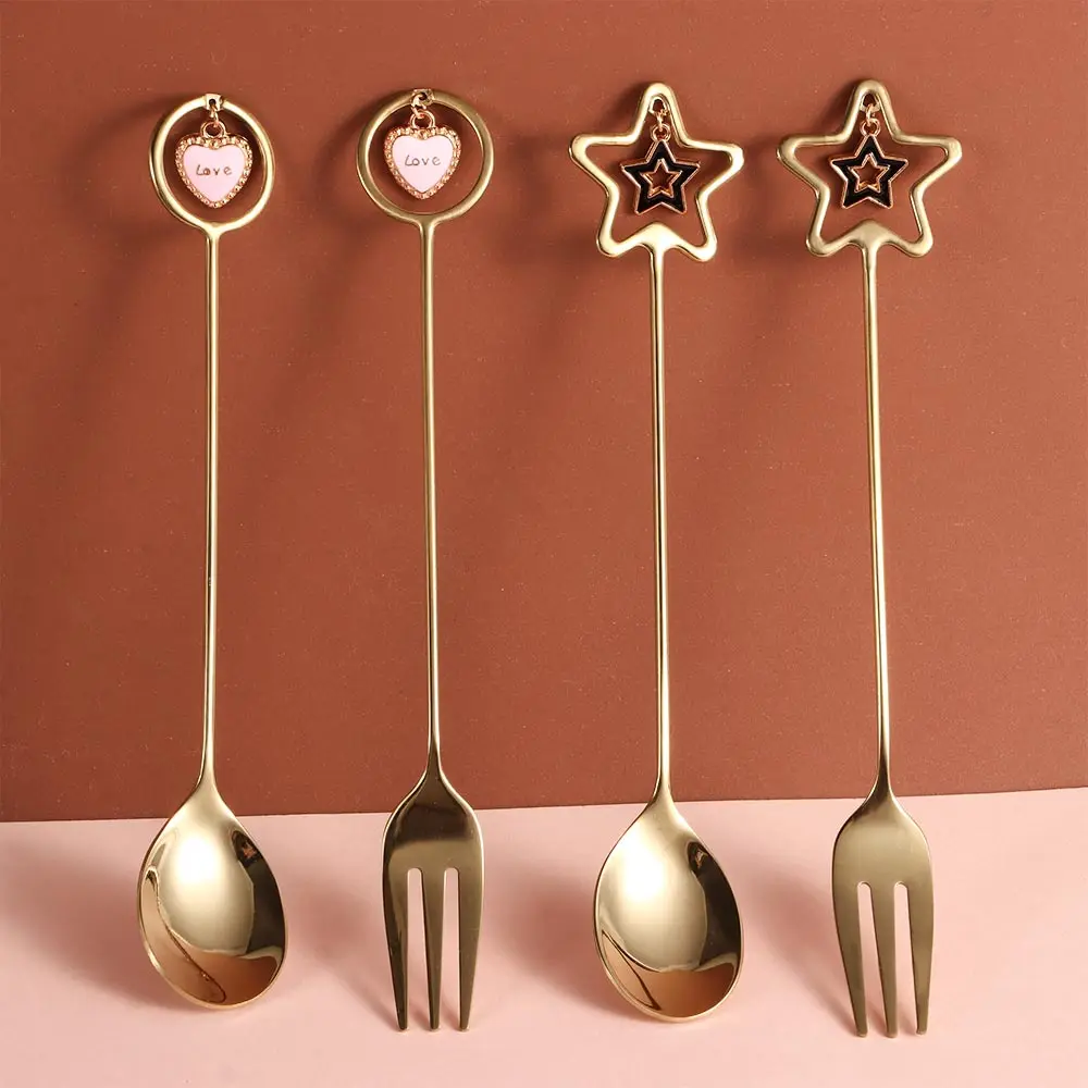 Кухонная десертная ложка-вилка, ложка из нержавеющей стали для кофе, молока, с подвеской в виде звезды, ложка с длинной ручкой, десертная лож... 
Кухонная десертная ложка-вилка, ложка из нержавеющей стали для кофе, молока, с подвеской в виде звезды, ложка с длинной ручкой, десертная лож...