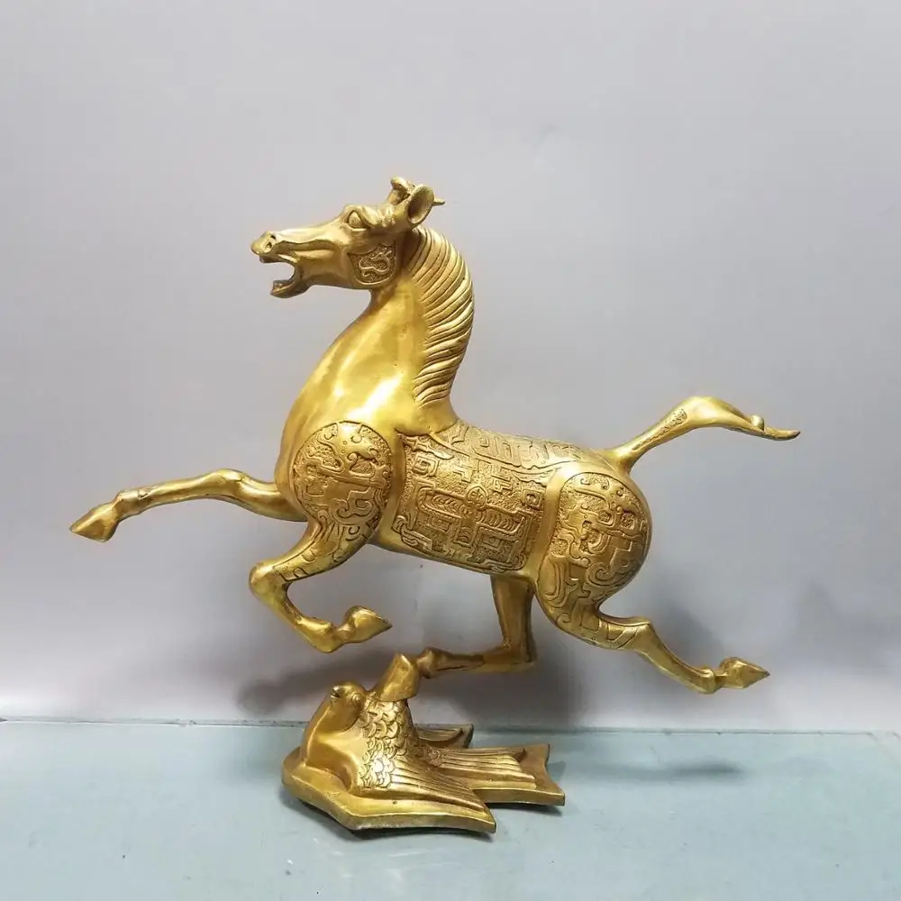 wedding decoration Chinese Seikos brass 12 Zodiac Horse statue Horseshoe Flying Swallow Statue Horseshoe Swallow Running Fast
wedding decoration Chinese Seikos brass 12 Zodiac Horse statue Horseshoe Flying Swallow Statue Horseshoe Swallow Running Fast