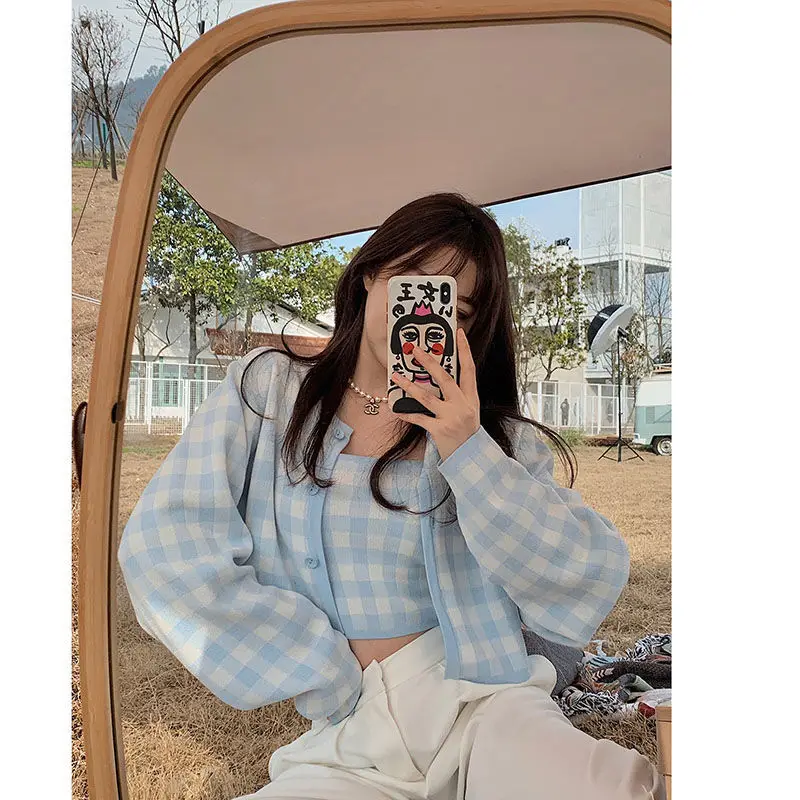 Lattice Candy Suit Soft And Cute Temperament Ins Knitted Cardigan & Vest Sling Ice Short Plaid Two Piece Suit For Women
Lattice Candy Suit Soft And Cute Temperament Ins Knitted Cardigan & Vest Sling Ice Short Plaid Two Piece Suit For Women
